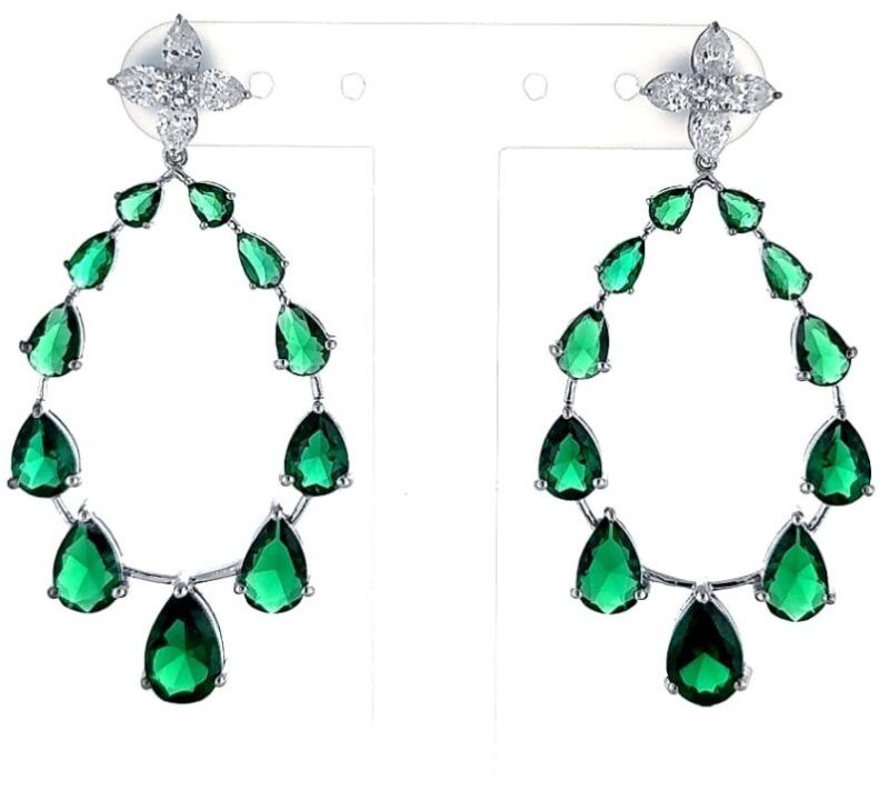 18kt Gold Green Gemstone Diamond Earrings