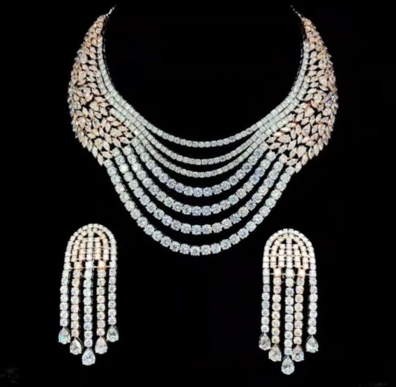 Designer 18kt Gold Lab Grown Diamond Necklace Set