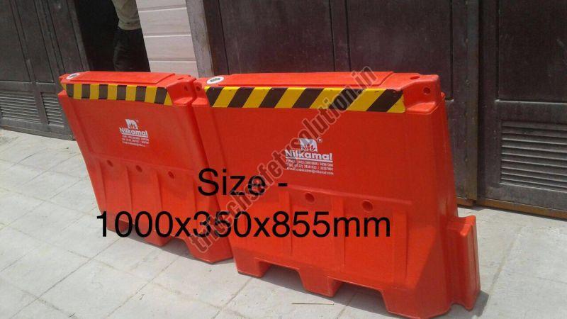 Nilkamal Red Water Filled Road Barrier