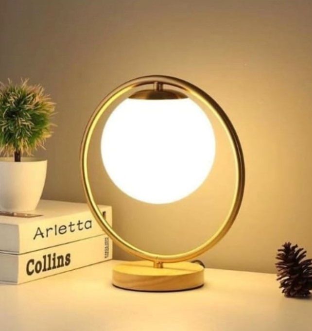 Round Iron Table Lamp