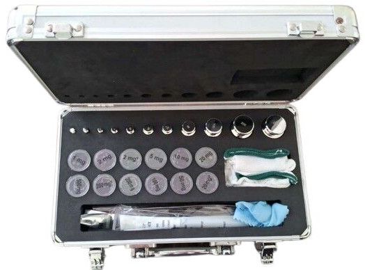 F2 Class Analytical Weights Box