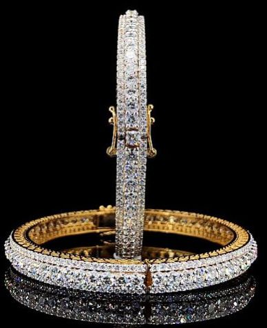 Yellow Gold Lab Grown Diamond Bangle Set