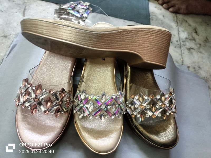 Transparent Stone Carved Ladies Heeled Ladies Sandal