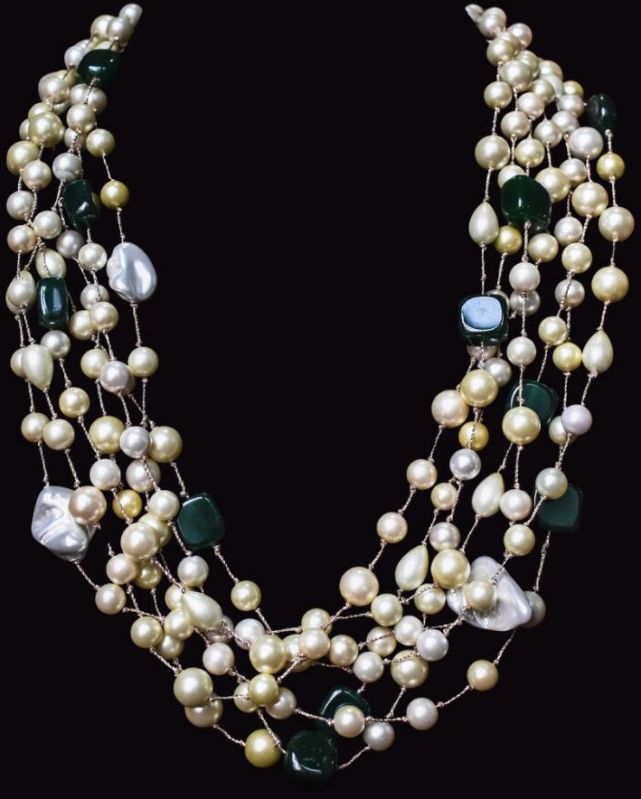 Handcrafted Pearl & Emerald Stone Mala