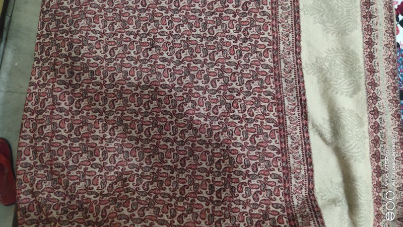 Ladies Kaju Woolen Shawl