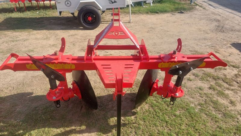 Hydraullic Reversible Disc Plough