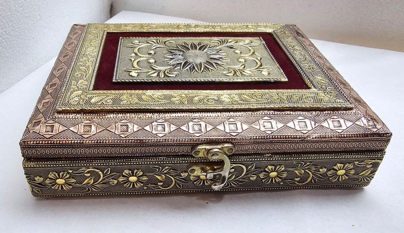 Wooden Dry Fruit Box