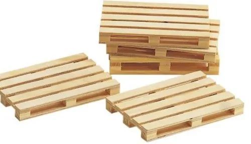 Natural Wood Pallets