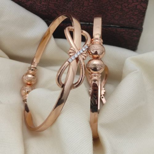 Infinity Shaped Artificial Golden Bracelet