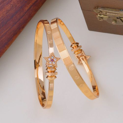 Star Shaped Artificial Golden Bracelet
