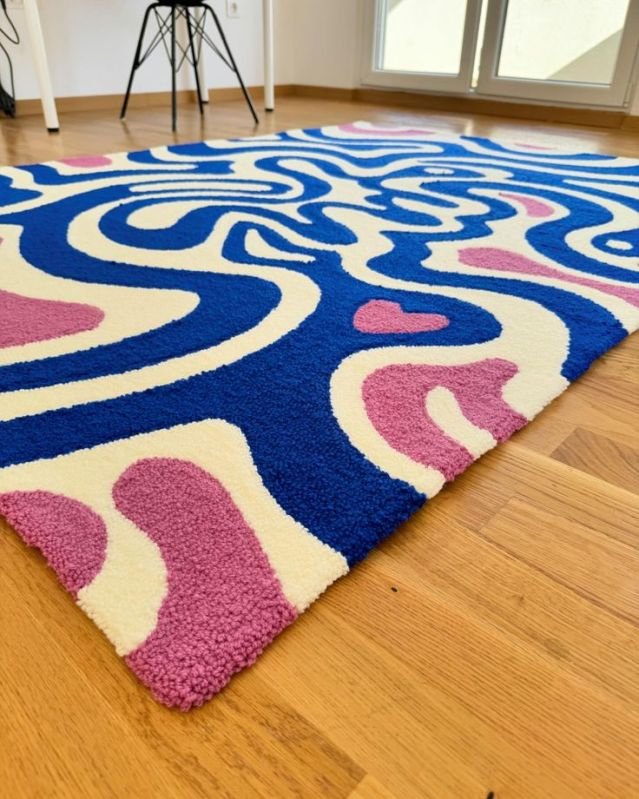 Handcrafted Wool Tufted Carpet – Wavy Pattern in White, Pink &AMP; Royal Blue
