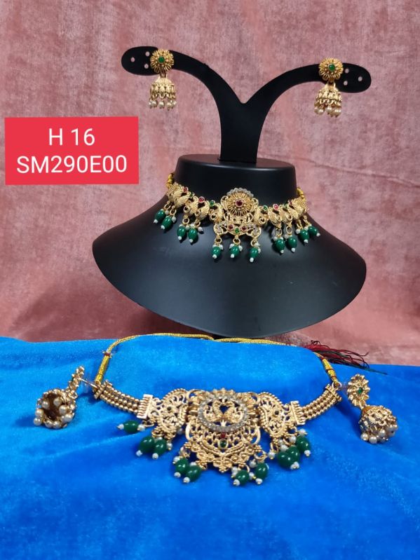 Stylish Pearl Beaded Ladies Necklace Set