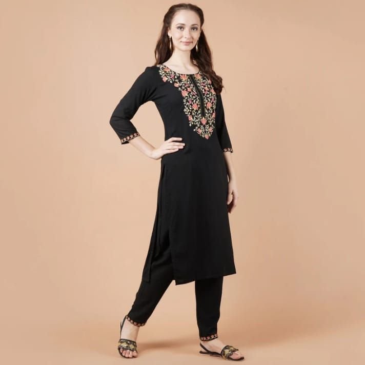 Women Black Kurtis
