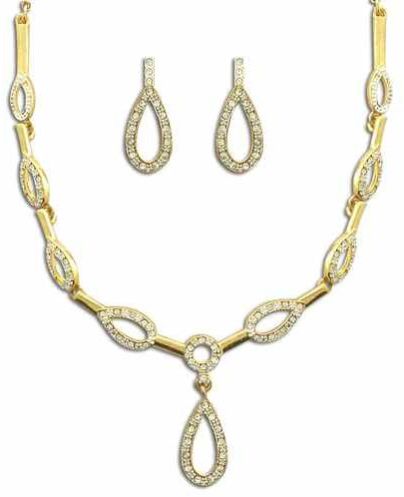 18 Carat Gold Diamond Necklace Set
