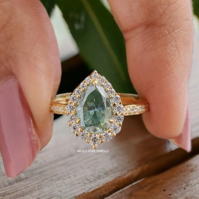 Pear Brilliant Cut Moissanite Ring