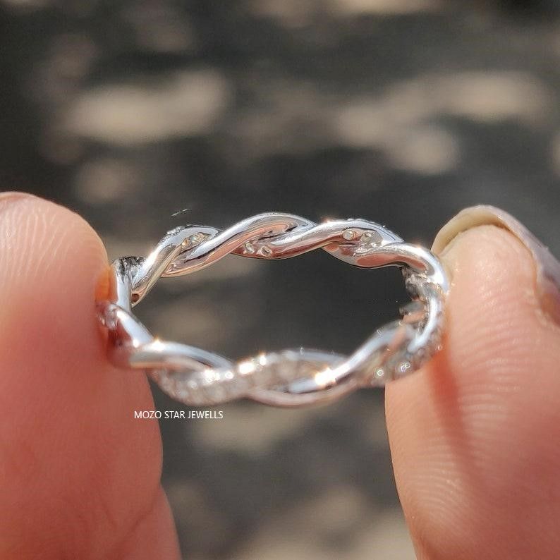 Sliver Round Moissanite Diamond Ring