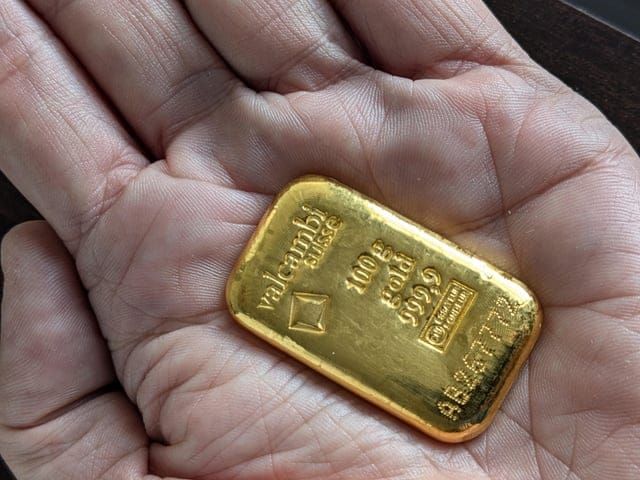 Golden 100gm Valcambi Suisse Gold Bar
