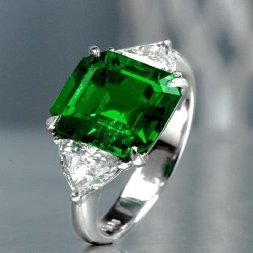 Men\'s Emerald Diamond Ring
