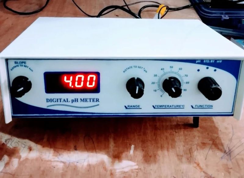 Microprocessor Based Digital PH Meter