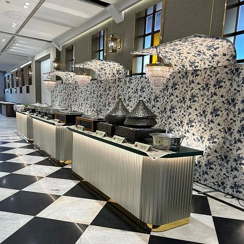 2.5 Feet LED Catering Counter