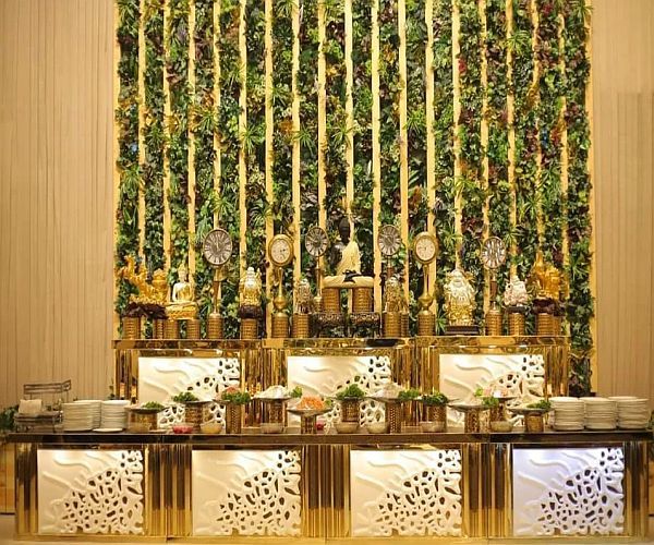 3.5 Feet Stainless Steel LED Catering Counter