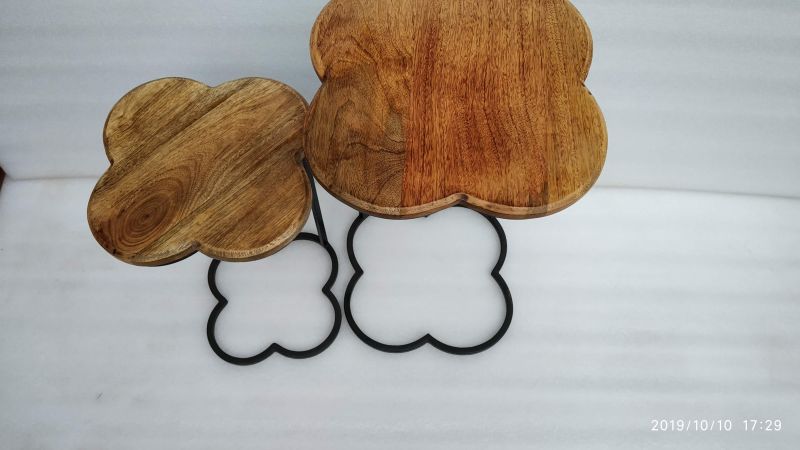 Wooden &AMP; Metal Floral Shape Nesting Table