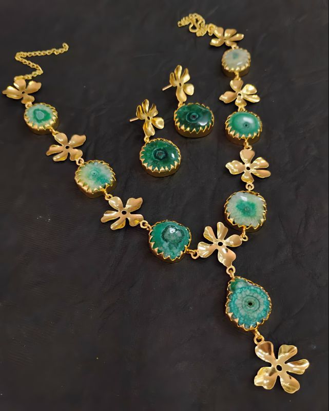 Gemstone Uncut Chips Necklace Set