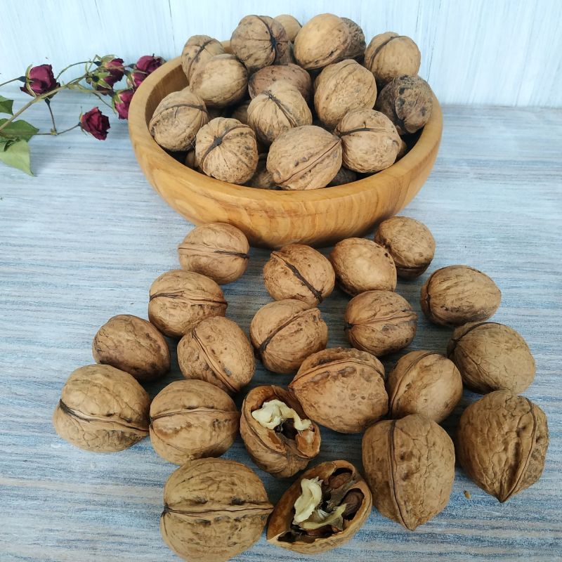 Kashmiri Kagzi Walnuts