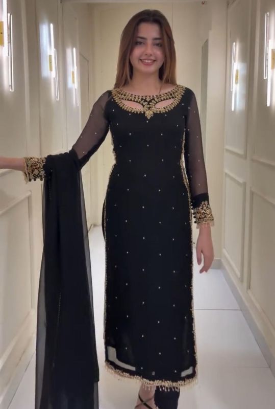 Ladies Party Wear Suits