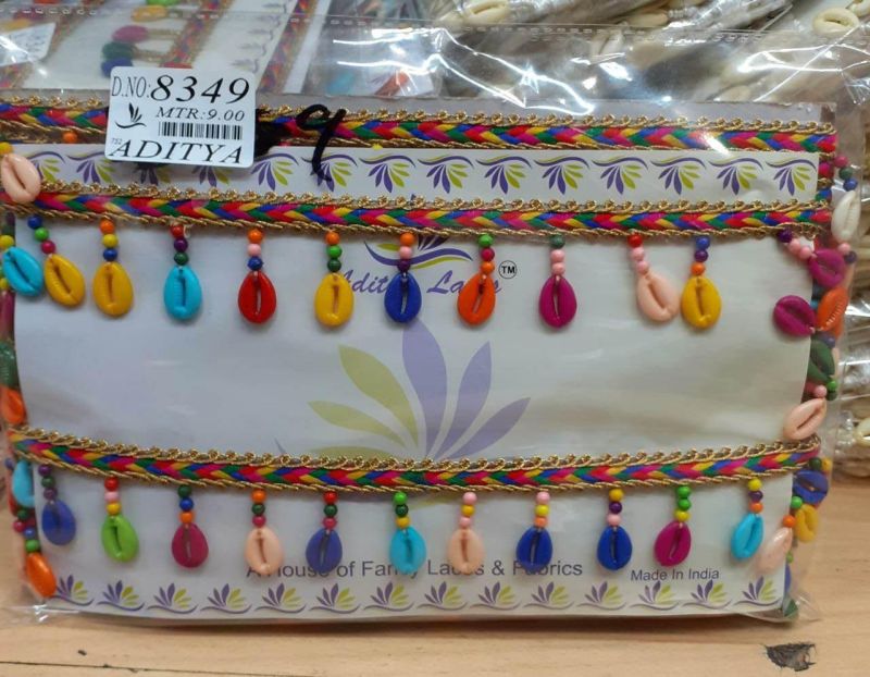 Multicolor Beaded and  Shell Decorative Lace Trim Handbag