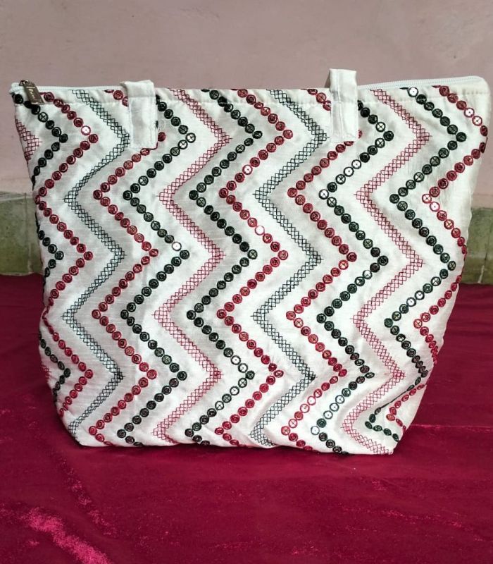Embroidered Ladies Hand Bag
