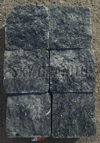 Rustic Black Granite Cobblestone Paver