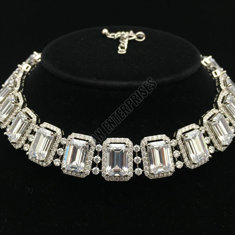 Elegant Artificial Diamond Choker