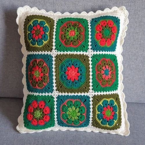 Medallion Pattern Crochet Cushion Covers