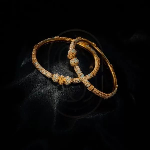 Designer 22K Gold Toned Bangle