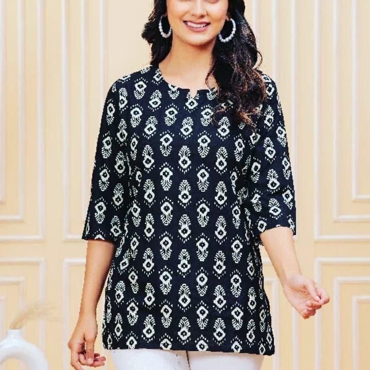Ladies Cotton Round Neck Printed Short Kurti