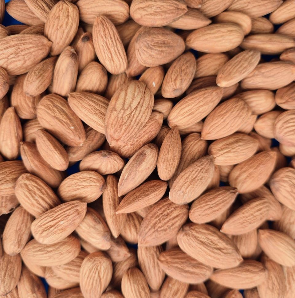 90 California Almonds