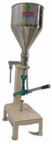 Shampoo Bottle Filling Machine