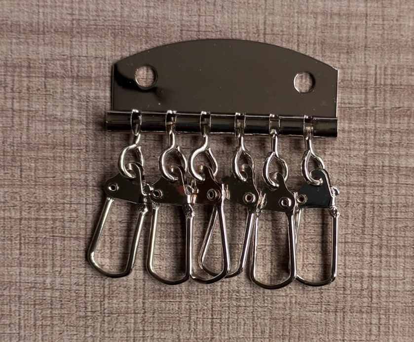 6 Hook Key Ring Holder
