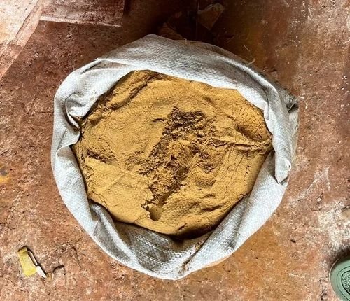 Yellow Earth Powder
