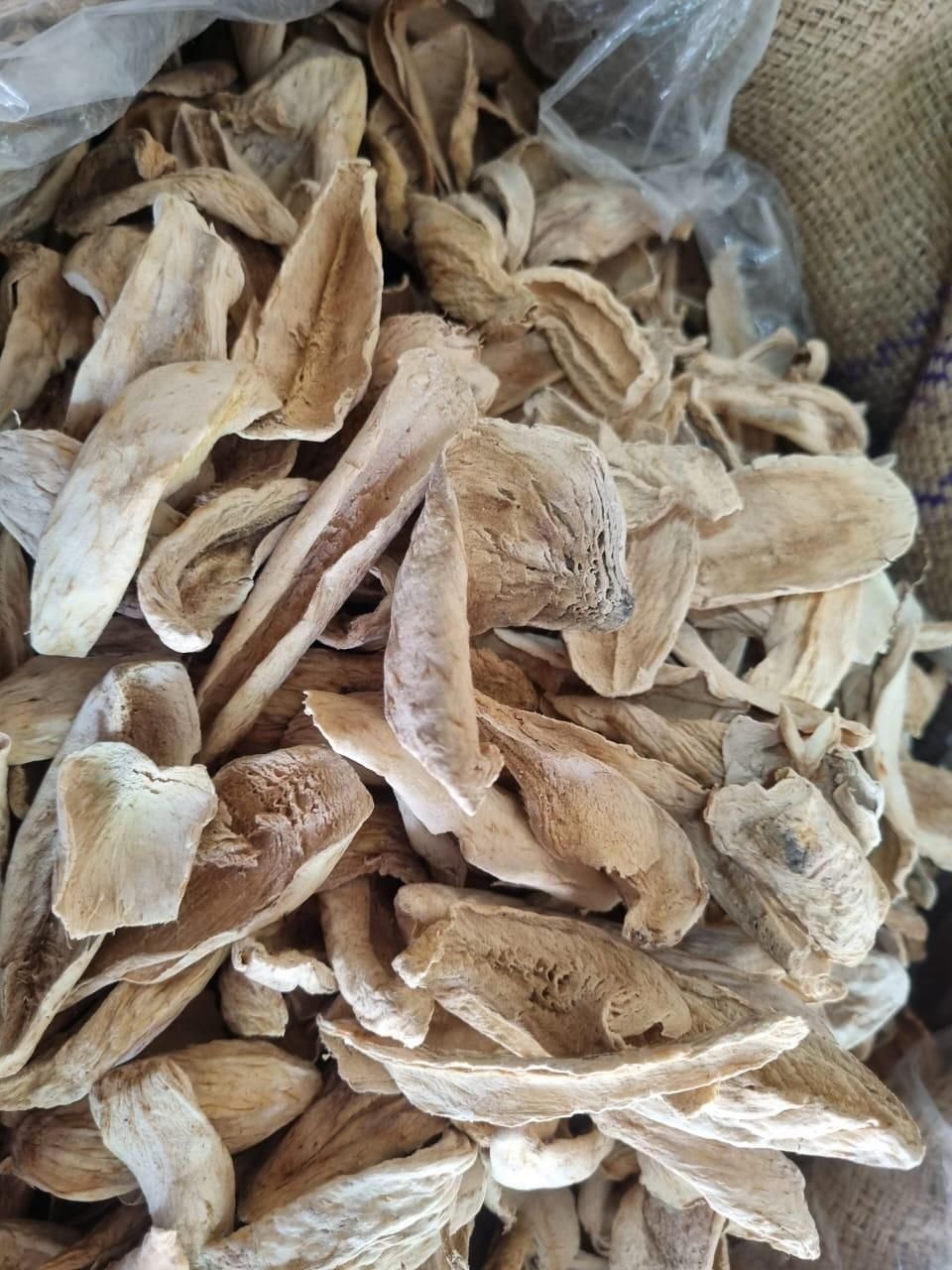 Double Golden Dried Mango Slice