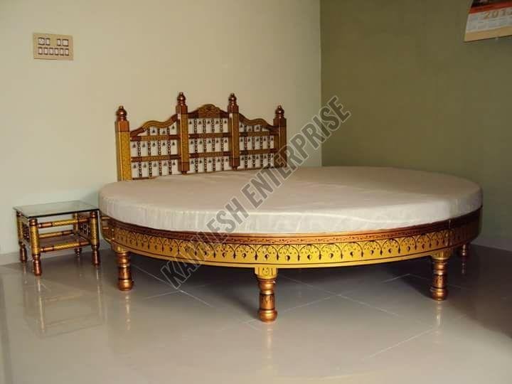Durable Wooden Round Bed