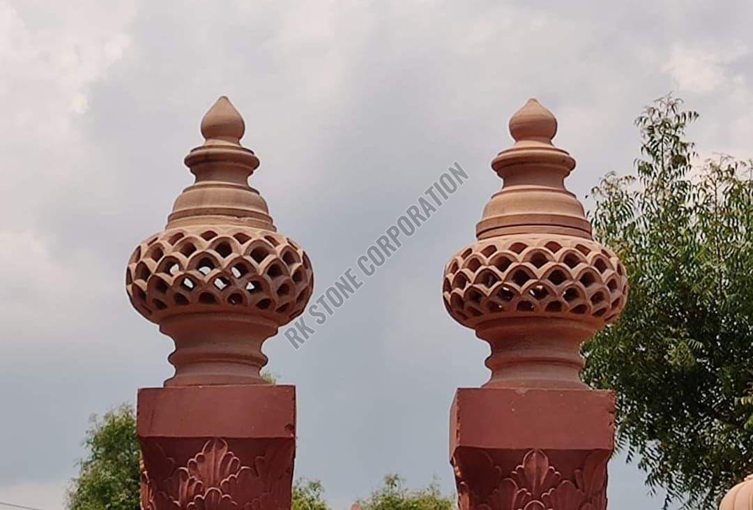 Sandstone Round Lamp Post
