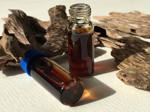 Pure Agarwood Oil Pure Agarwood Oil