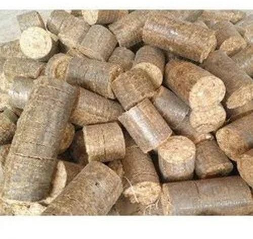 8mm Pinewood Biomass Briquettes