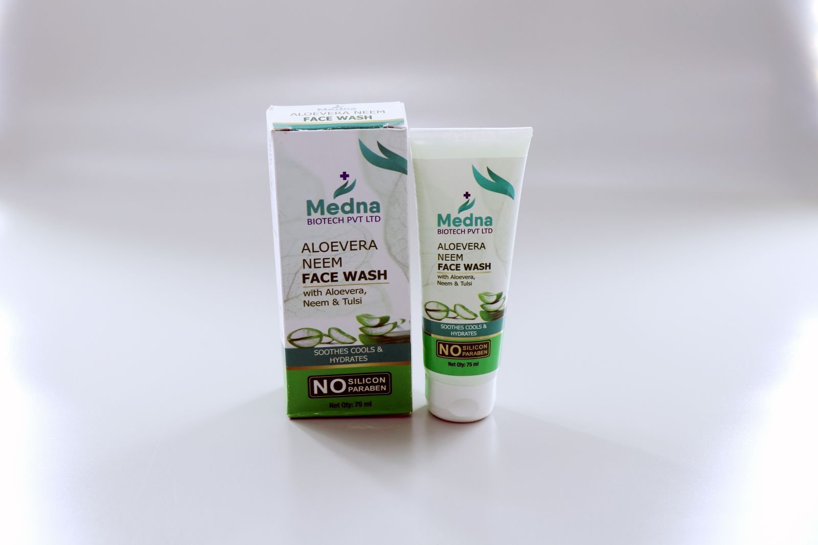 Aloe Vera &AMP; Neem Face Wash