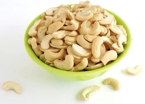 W300 Split Cashew Nuts