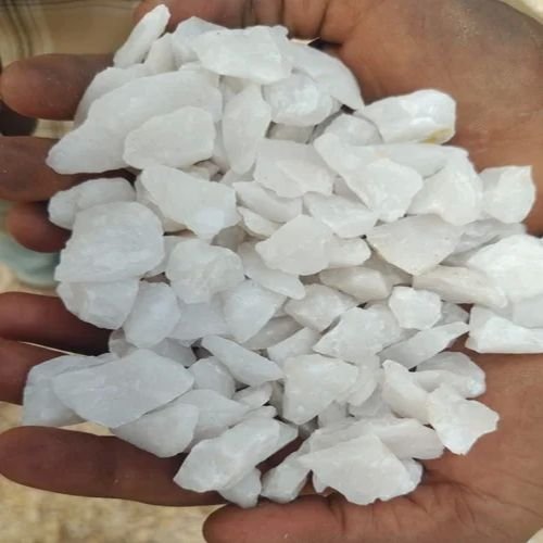 10-20 Mm Semi White Quartz Grains