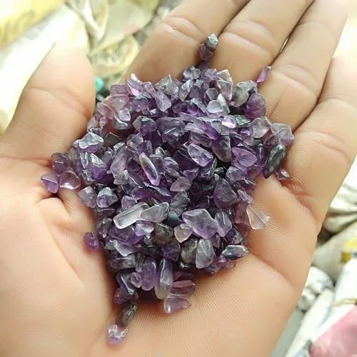 Purple Glossy Quartz Chips