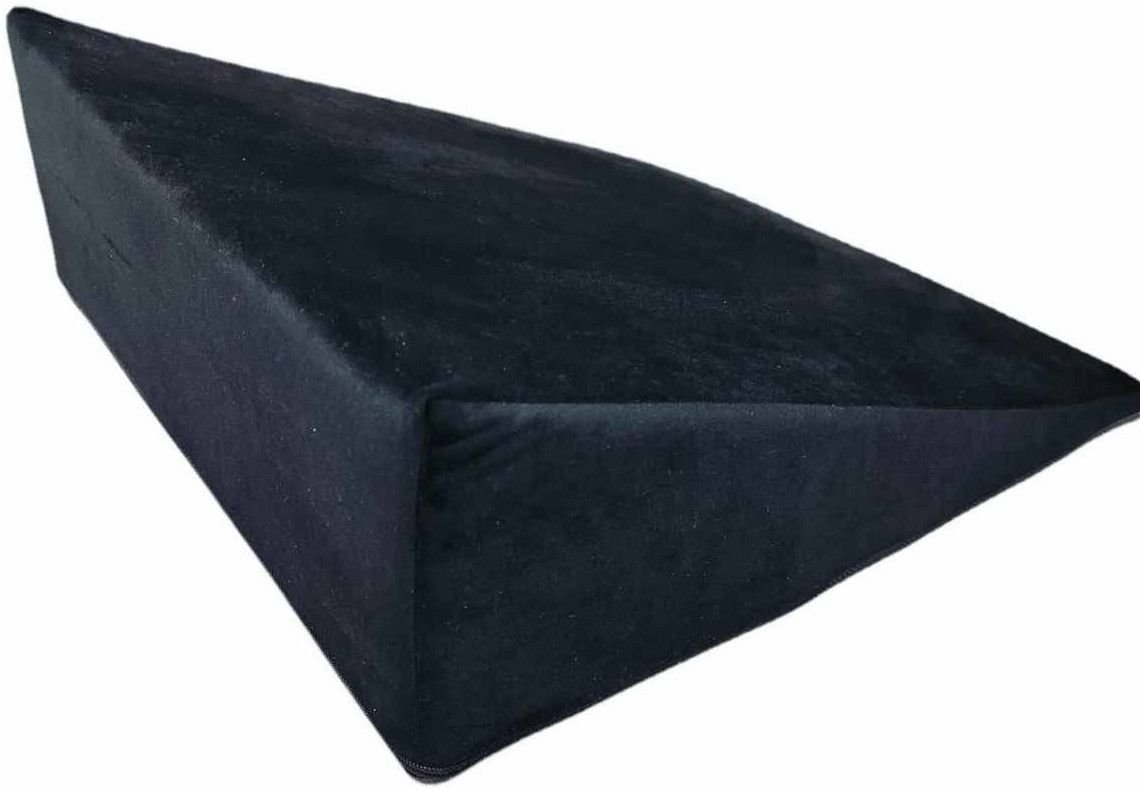 Black Soft Fabric Marshmallow Wedge Bed Pillow